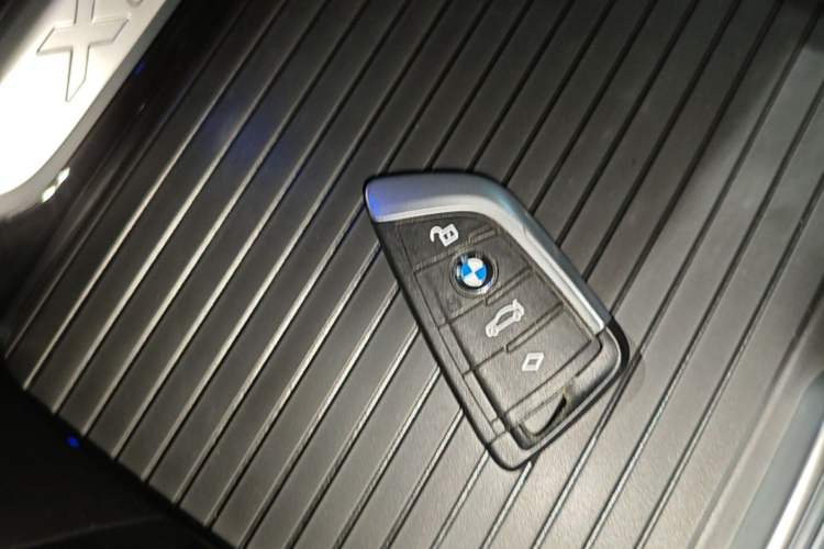 Used BMW X3 2018 xDrive30i Luxury Edition M Sport Package China VI Vehicle Key