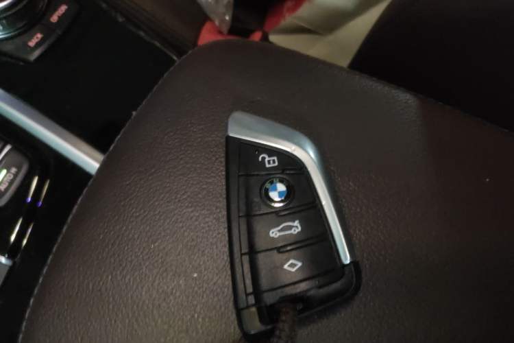 Used BMW X3 2018 xDrive28i M Sport Package China V Emission Standard Vehicle Key