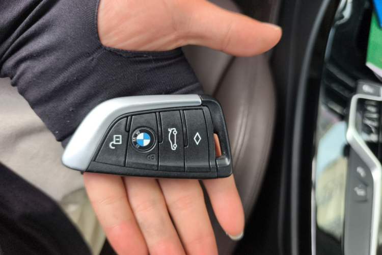 Used BMW X3 2018 xDrive28i M Sport Package China V Emission Standard Vehicle Key