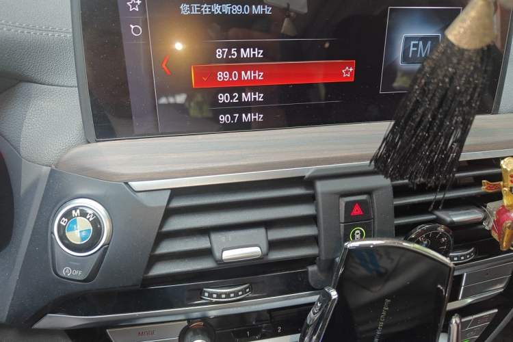 Used BMW X3 2019 xDrive28i Luxury Package Audio And AC Panel