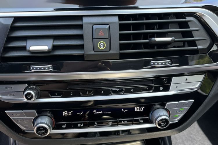 Used BMW X3 2019 xDrive28i M Sport Package Audio And AC Panel