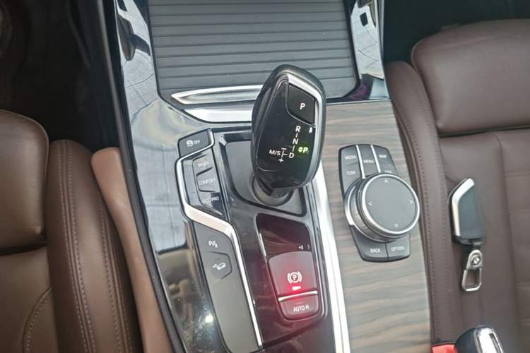 Used BMW X3 2019 xDrive28i Luxury Package Audio And AC Panel
