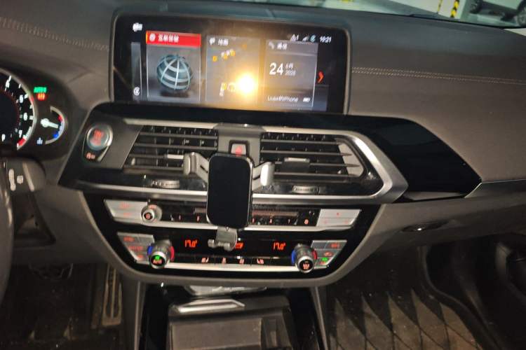 Used BMW X3 2019 xDrive25i M Sport Package Audio And AC Panel