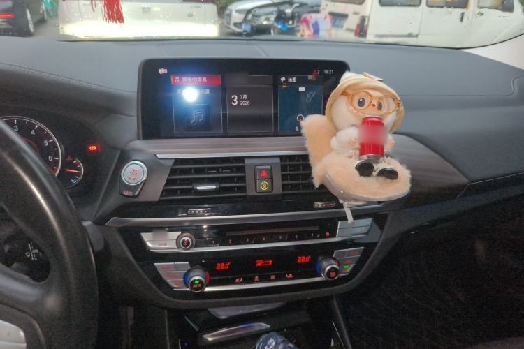 Used BMW X3 2019 xDrive28i Luxury Package Audio And AC Panel