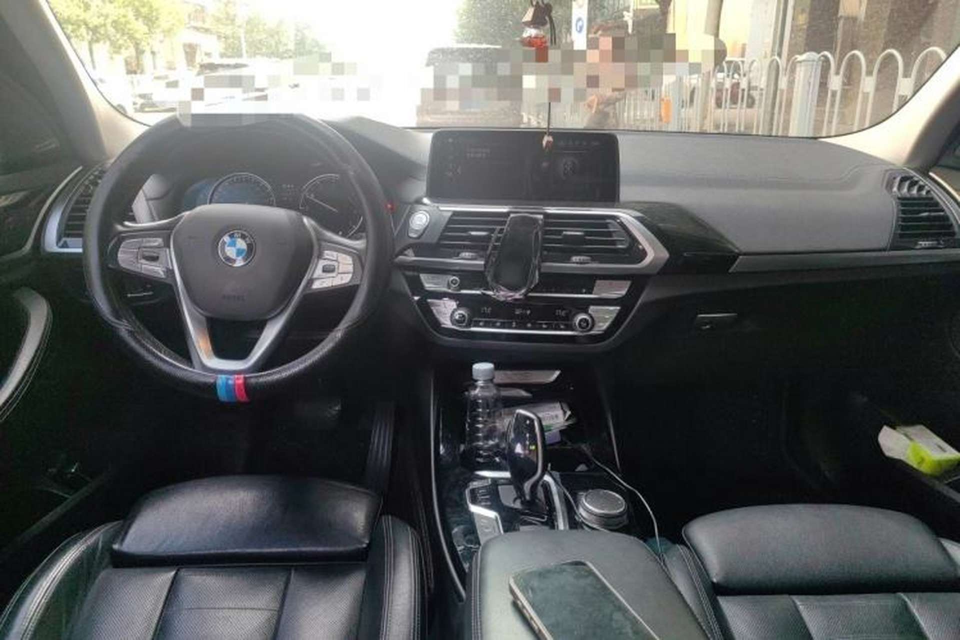Used BMW X3 2019 xDrive25i Luxury Package Center Console