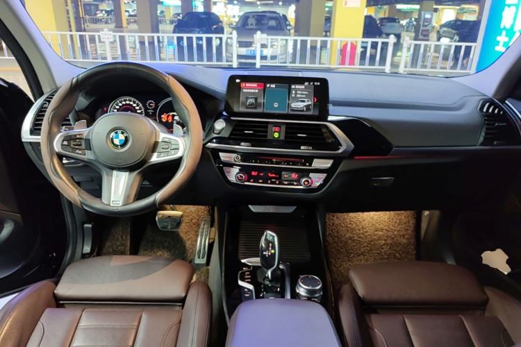 Used BMW X3 2019 xDrive28i M Sport Package Center Console