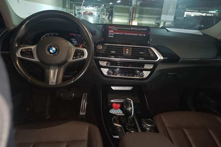 Used BMW X3 2019 xDrive25i M Sport Package Center Console