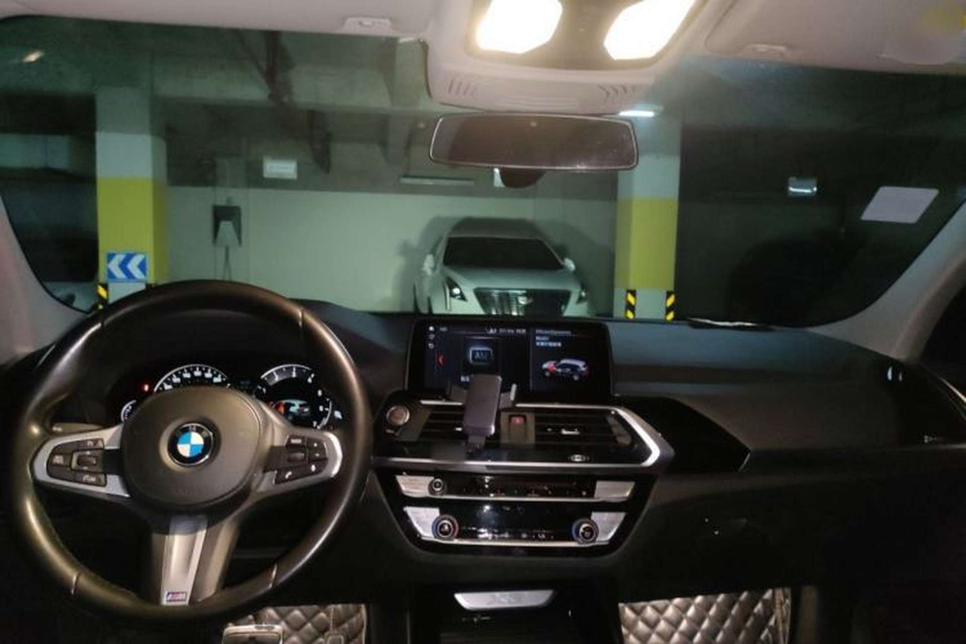 Used BMW X3 2019 xDrive25i M Sport Package Center Console