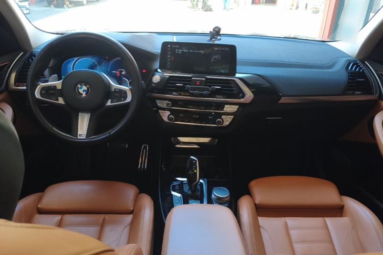 Used BMW X3 2019 xDrive28i M Sport Package Center Console