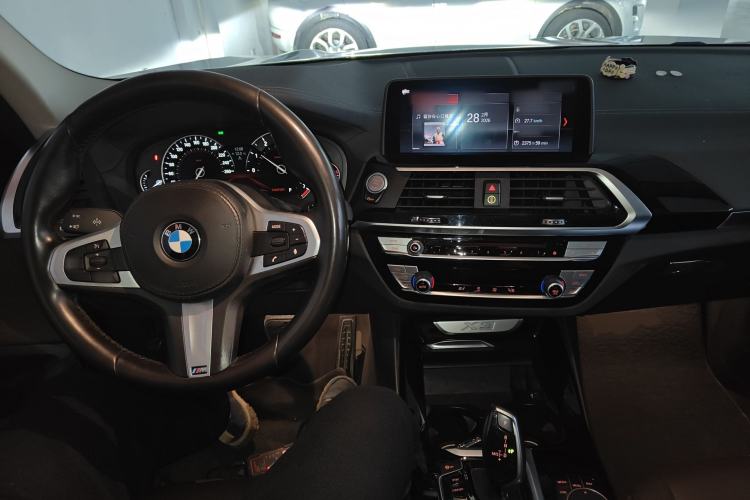 Used BMW X3 2019 xDrive25i M Sport Package Center Console