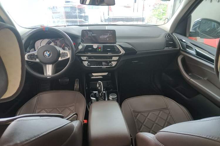 Used BMW X3 2019 xDrive28i M Sport Package Center Console