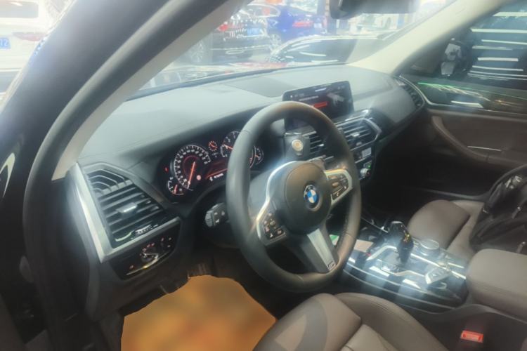 Used BMW X3 2019 xDrive30i Leading Model M Sport Package Center Console