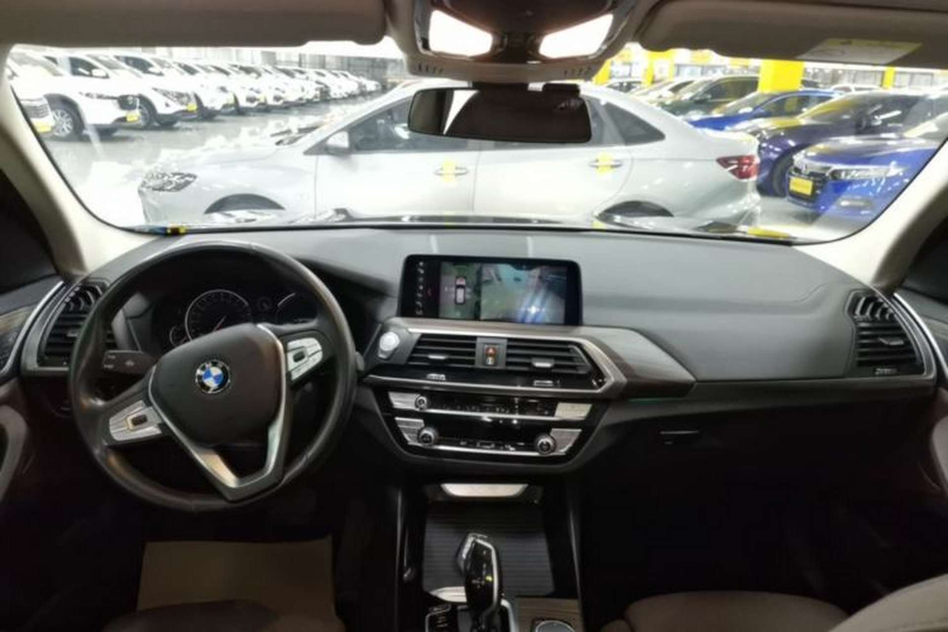 Used BMW X3 2019 xDrive28i Luxury Package Center Console