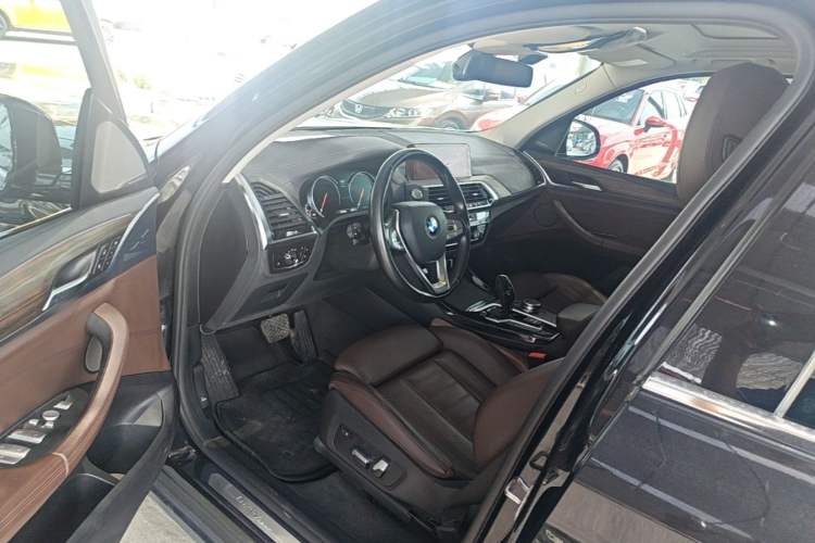 Used BMW X3 2019 xDrive28i Luxury Package Driver Seat