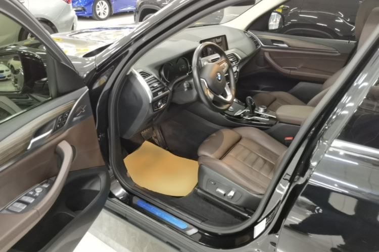 Used BMW X3 2019 xDrive28i Luxury Package Driver Seat