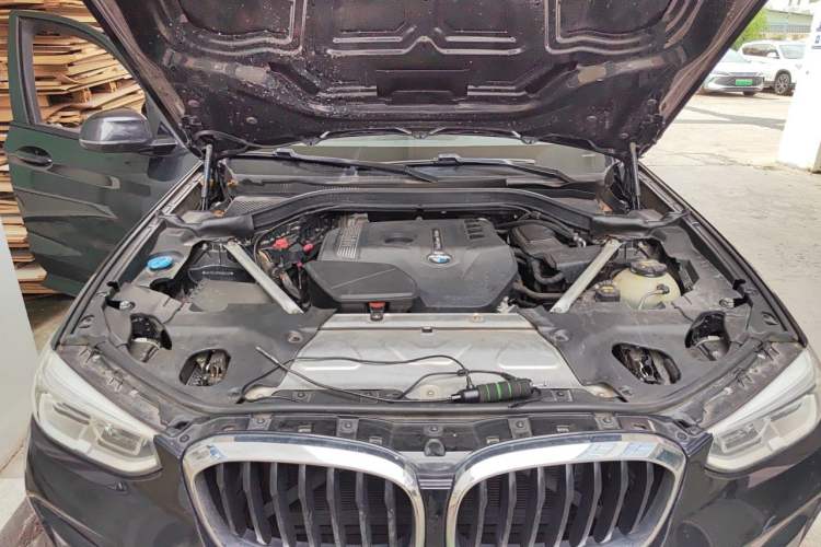 Used BMW X3 2019 xDrive25i M Sport Package Engine Bay