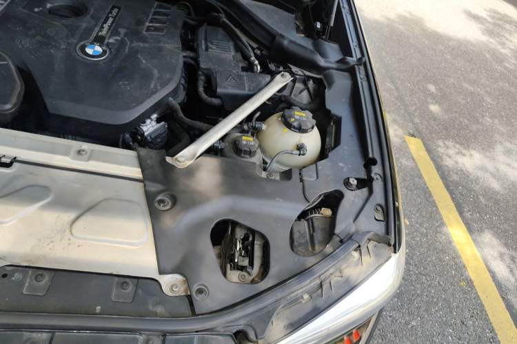 Used BMW X3 2019 xDrive25i Luxury Package Engine Bay Left