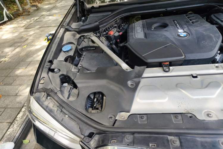 Used BMW X3 2019 xDrive25i Luxury Package Engine Bay Right