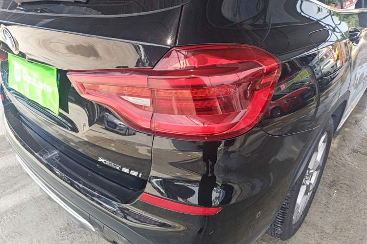 Used BMW X3 2019 xDrive28i Luxury Package Exterior 3