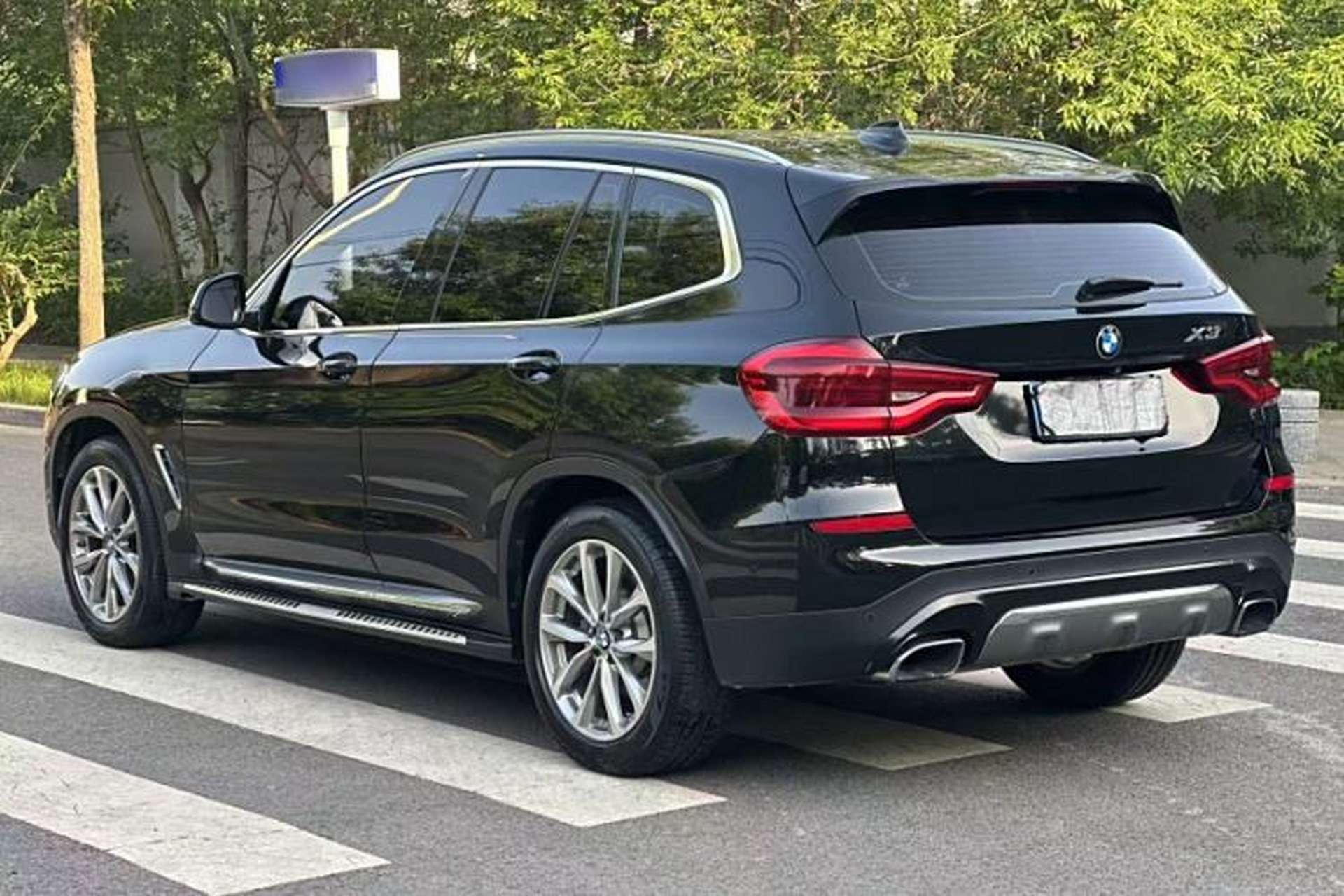 Used BMW X3 2019 xDrive25i Luxury Package Exterior 4