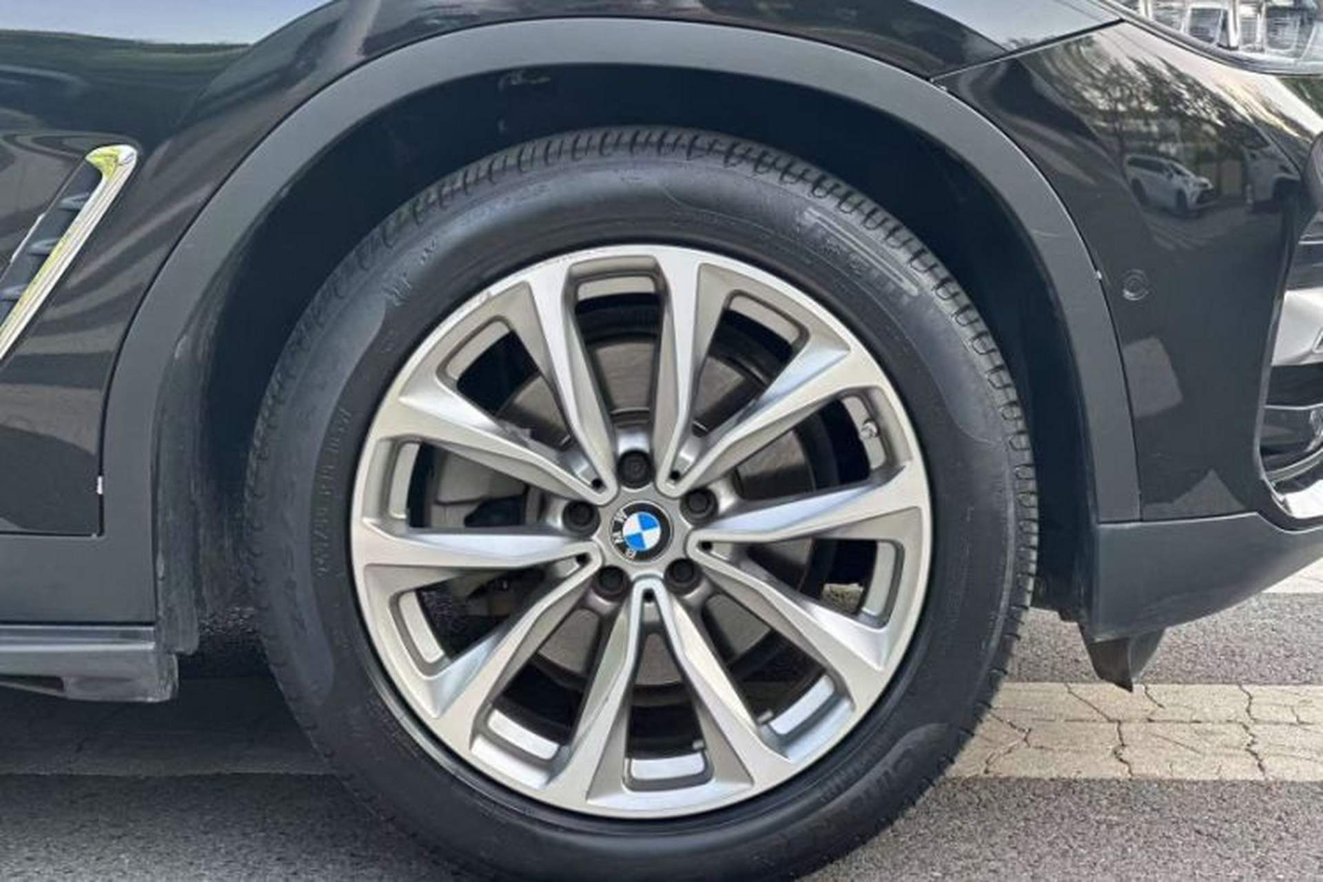 Used BMW X3 2019 xDrive25i Luxury Package Exterior 8