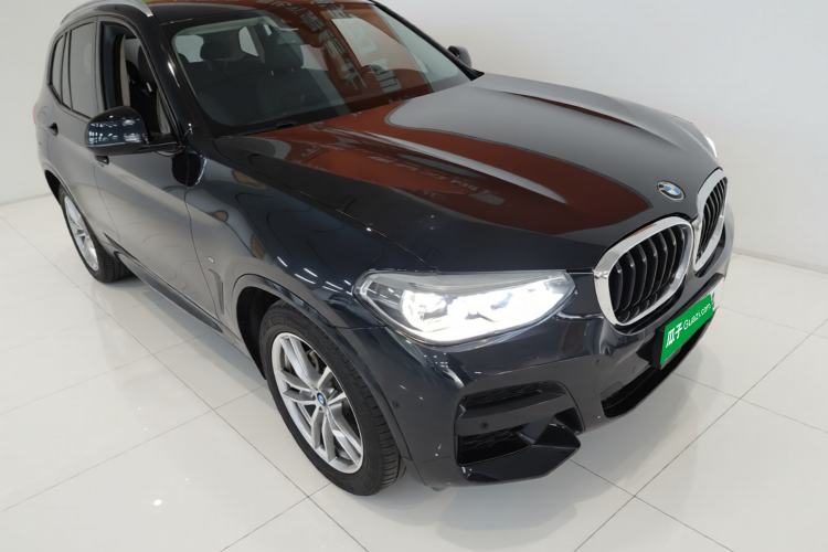 Used BMW X3 2019 xDrive25i M Sport Package Front Right 45 Deg
