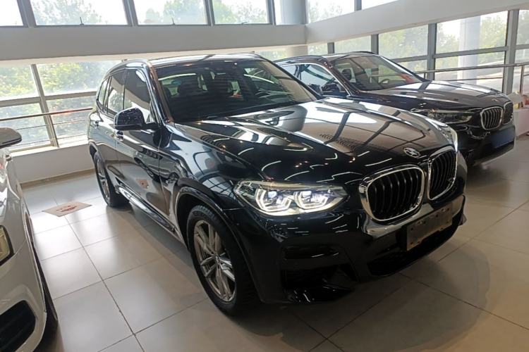 Used BMW X3 2019 xDrive25i M Sport Package Front Right 45 Deg