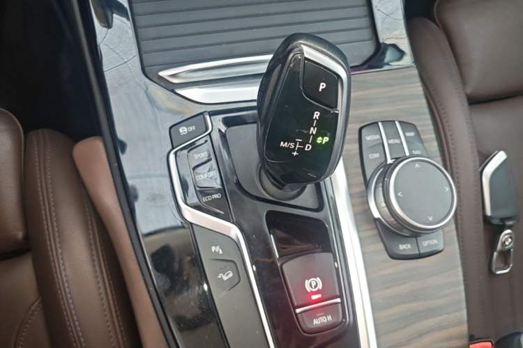 Used BMW X3 2019 xDrive28i Luxury Package Gear Lever