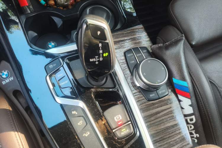 Used BMW X3 2019 xDrive28i Luxury Package Gear Lever