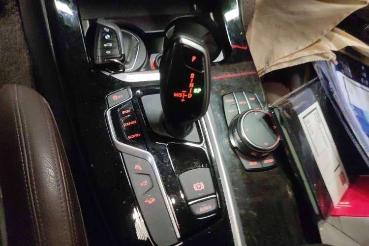 Used BMW X3 2019 xDrive30i Leading Model M Sport Package Gear Lever