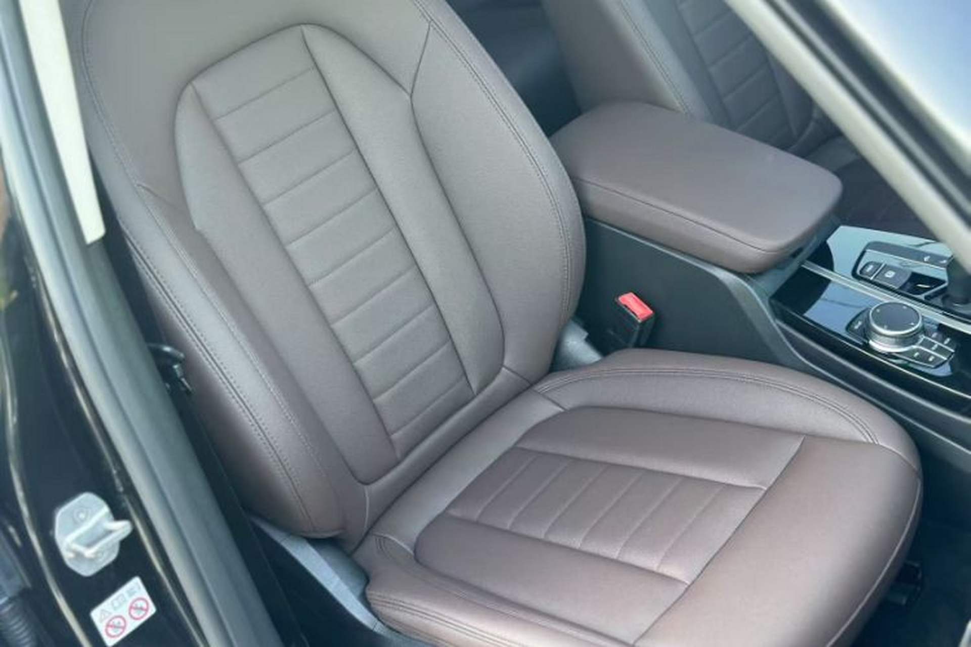Used BMW X3 2019 xDrive25i Luxury Package Interior 10