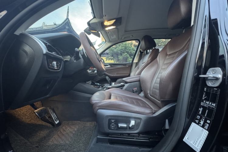 Used BMW X3 2019 xDrive28i M Sport Package Interior 5