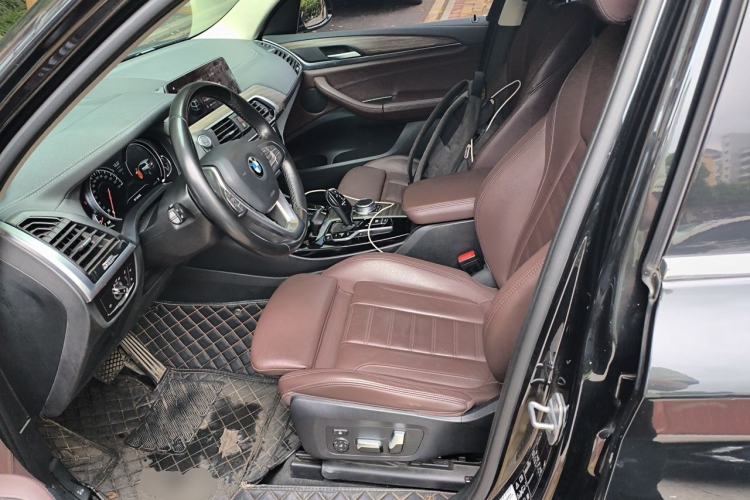 Used BMW X3 2019 xDrive28i Luxury Package Left Front Seat