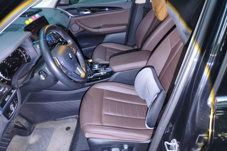 Used BMW X3 2019 xDrive25i Luxury Package Left Front Seat