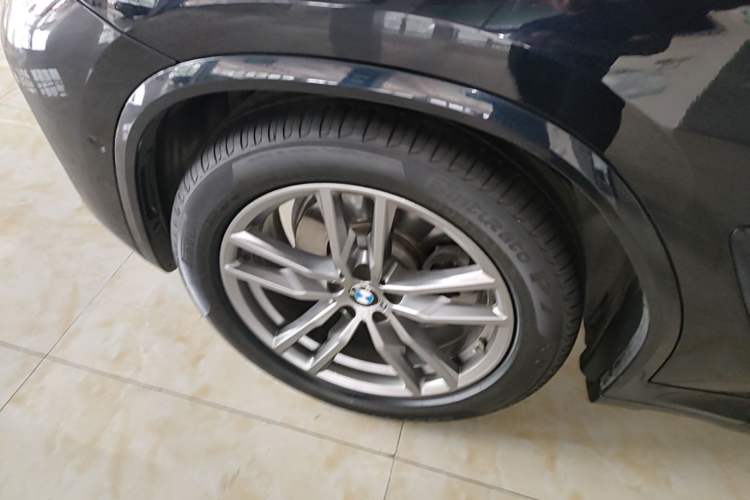 Used BMW X3 2019 xDrive28i M Sport Package Left Front Wheel Hub