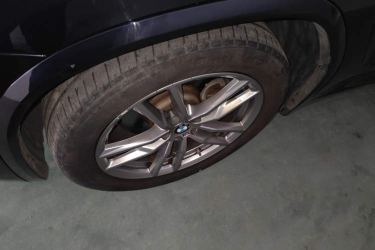 Used BMW X3 2019 xDrive25i M Sport Package Left Front Wheel Hub