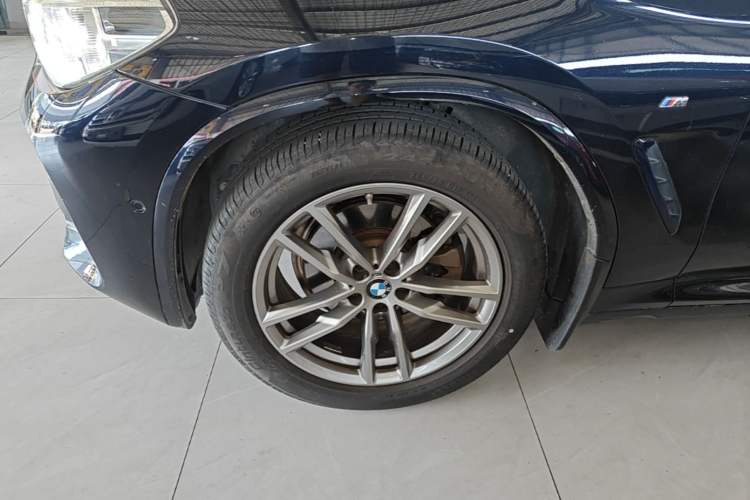 Used BMW X3 2019 xDrive30i Leading Model M Sport Package Left Front Wheel Hub