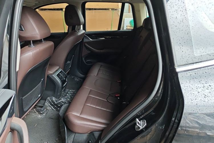 Used BMW X3 2019 xDrive25i Luxury Package Left Rear Seat