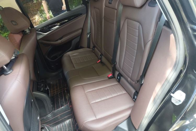 Used BMW X3 2019 xDrive25i Luxury Package Left Rear Seat