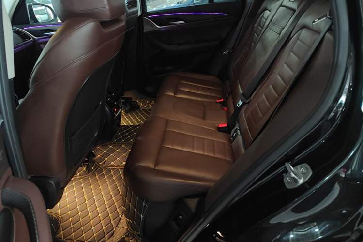 Used BMW X3 2019 xDrive28i Luxury Package Left Rear Seat