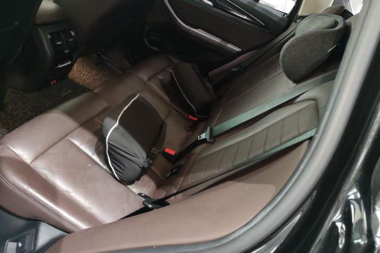 Used BMW X3 2019 xDrive30i Luxury Model with M Sport Package Left Rear Seat