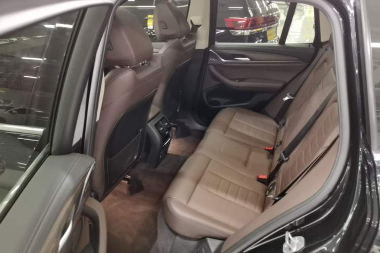 Used BMW X3 2019 xDrive28i Luxury Package Left Rear Seat