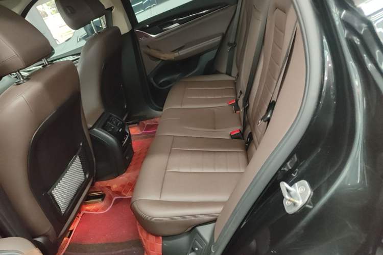 Used BMW X3 2019 xDrive25i Luxury Package Left Rear Seat