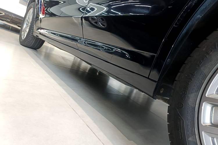Used BMW X3 2019 xDrive25i M Sport Package Left Side Sill