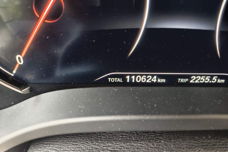 Used BMW X3 2019 xDrive28i Luxury Package Odometer Close Up