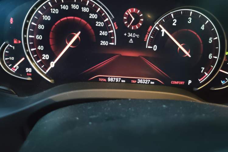 Used BMW X3 2019 xDrive30i Leading Model M Sport Package Odometer Close Up
