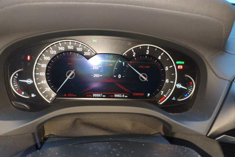Used BMW X3 2019 xDrive25i Luxury Package Odometer Close Up