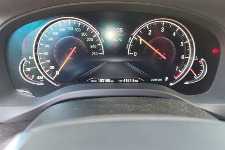 Used BMW X3 2019 xDrive28i Luxury Package Odometer Close Up