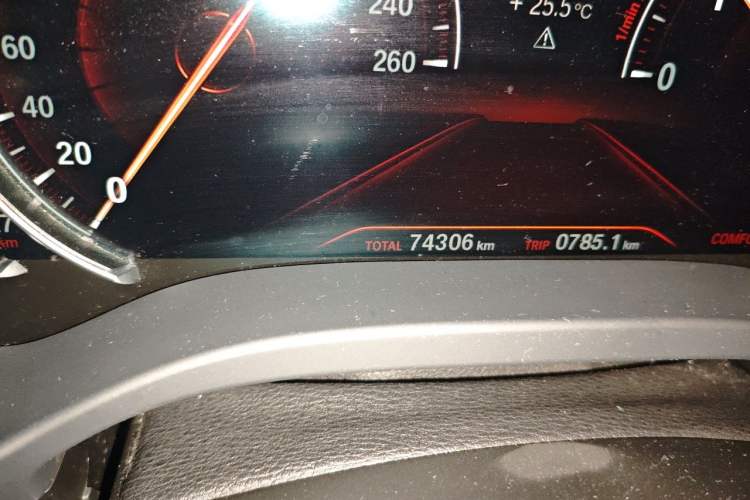 Used BMW X3 2019 xDrive28i M Sport Package Odometer Close Up