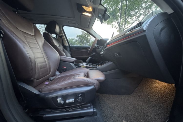 Used BMW X3 2019 xDrive28i M Sport Package Right Front Seat
